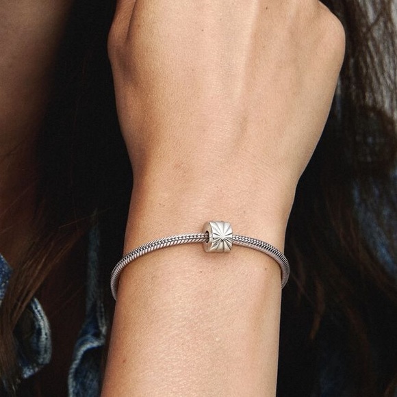 Sunburst Clip Charms - Picture 2 of 5